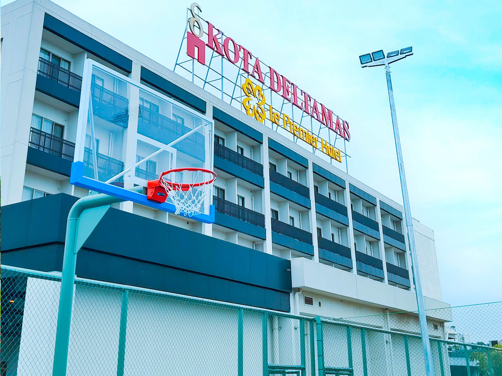 Basketball Court at Le Premier Hotel Kota Deltamas