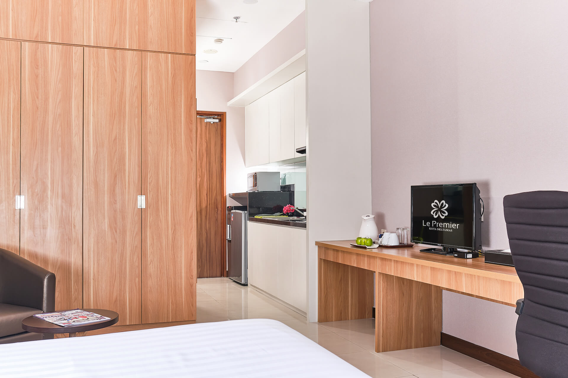 Studio  スタジオ