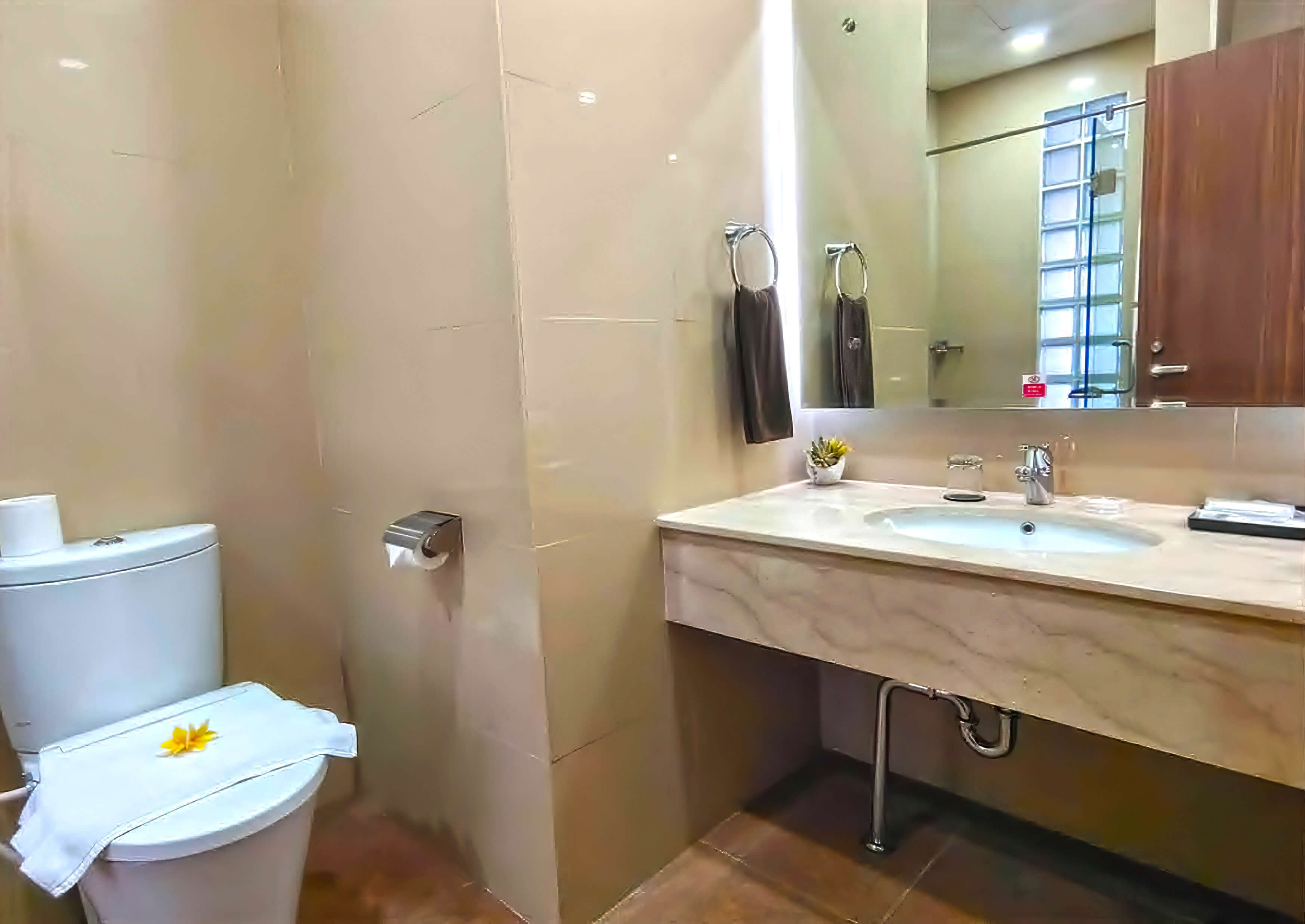 Le Premier Hotel Kota Deltamas